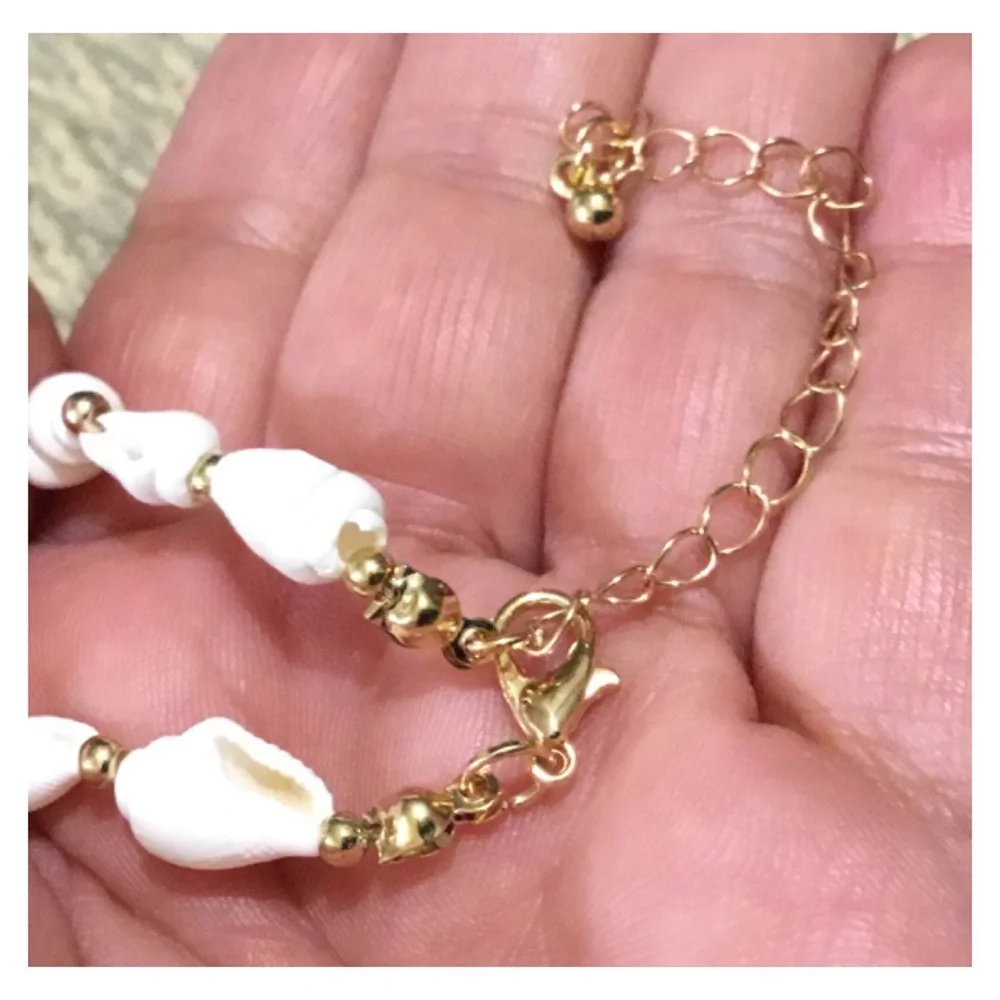 New! 3 Pc Necklace Set in Box